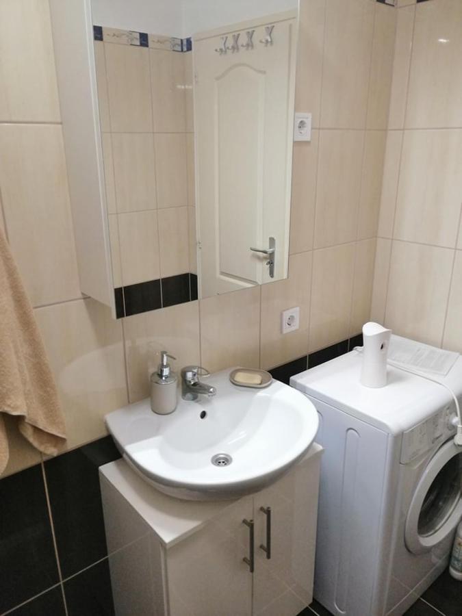 Boglarka Apartman セゲド エクステリア 写真