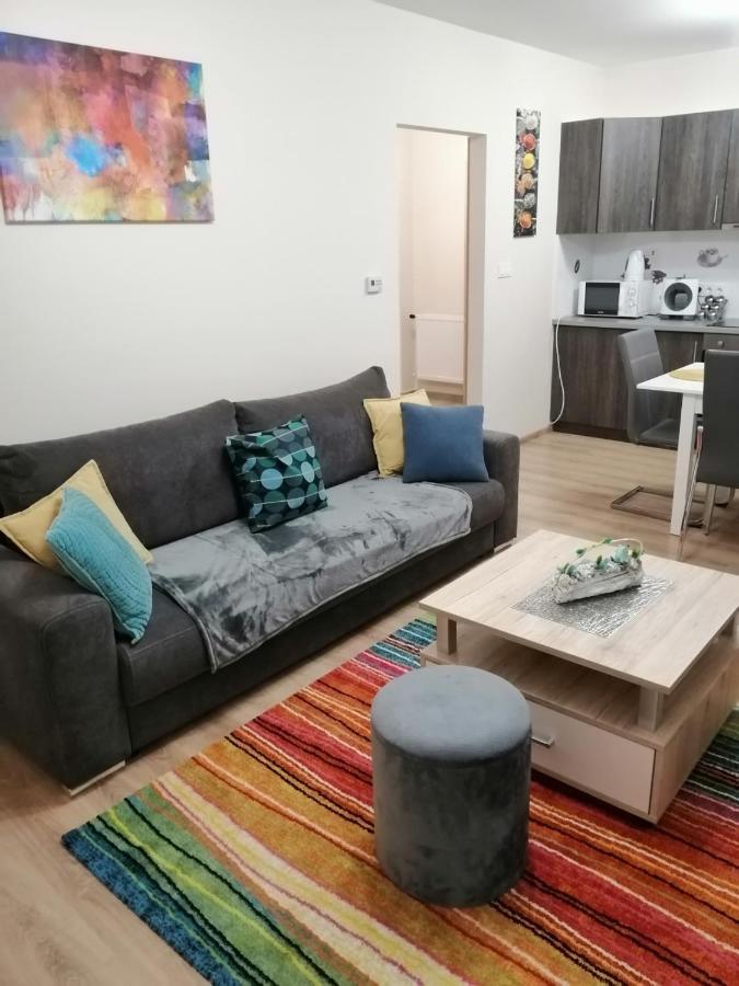 Boglarka Apartman セゲド エクステリア 写真