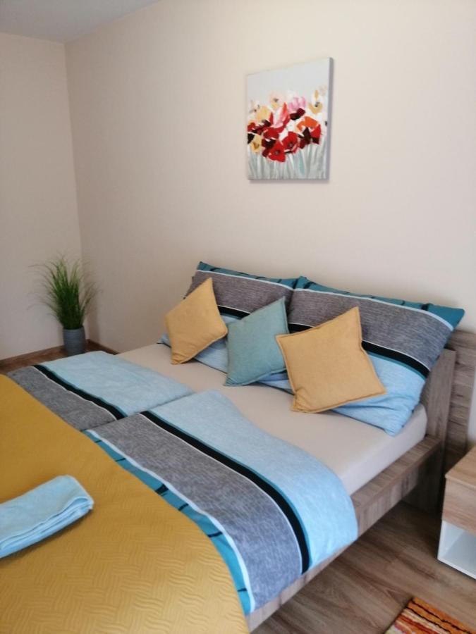 Boglarka Apartman セゲド エクステリア 写真